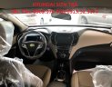Hyundai Santa Fe 2018 - Hyundai Sơn Trà cần bán Hyundai Santa Fe đời 2018, màu trắng, xe nhập 3 cục Hàn Quốc, giá 898tr