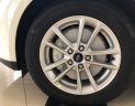 Ford Focus 5D Sport 1.5L Ecoboost Trend 2018 - Bán ô tô Ford Focus 5D Sport 1.5L Ecoboost Trend đời 2018, màu trắng, giá chỉ 595 triệu có đàm phán