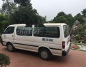 Toyota Hiace   2004 - Bán ô tô Toyota Hiace năm sản xuất 2004, màu trắng