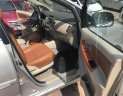 Toyota Innova 2.0E 2014 - Bán ô tô Toyota Innova 2.0E đời 2014, màu bạc 