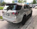 Toyota Fortuner V 4x2AT 2016 - Bán Toyota Fortuner V 4x2AT 2016, màu bạc  
