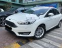 Ford Focus Ecoboots 2017 - Cần bán xe Ford Focus Ecoboots năm 2017, màu trắng