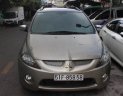 Mitsubishi Grandis 2006 - Cần bán xe Mitsubishi Grandis sản xuất 2006, màu vàng, nhập khẩu