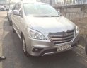 Toyota Innova 2.0E 2013 - Cần bán gấp Toyota Innova 2.0E năm 2013, màu bạc, 558 triệu