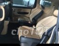 Kia Sedona 2.2 AT 2016 - Bán xe Kia Sedona 2.2 AT sản xuất năm 2016, màu bạc chính chủ, giá tốt