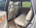 Toyota Innova 2011 - Cần bán Toyota Innova đời 2011, màu bạc