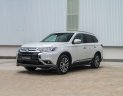 Mitsubishi Outlander CVT 2018 - Bán ô tô Mitsubishi Outlander CVT sản xuất 2018, màu trắng