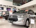 Toyota Innova 2018 - Bán ô tô Toyota Innova sản xuất năm 2018, màu bạc, 690tr