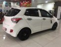 Hyundai Grand i10 2015 - Cần bán lại xe Hyundai Grand i10 đời 2015, màu trắng, xe nhập, giá 315tr