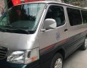 Toyota Hiace 2005 - Cần bán xe Toyota Hiace năm sản xuất 2005, màu bạc, nhập khẩu nguyên chiếc