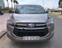 Toyota Innova 2.0E 2017 - Bán xe Toyota Innova 2.0E đời 2017, màu bạc