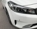 Kia Cerato Signature 1.6 AT 2017 - Cần bán lại xe Kia Cerato Signature 1.6 AT đời 2017, màu trắng