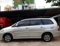 Toyota Innova 2.0E 2015 - Bán ô tô Toyota Innova 2.0E năm sản xuất 2015, màu bạc số sàn giá cạnh tranh