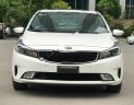 Kia Cerato 1.6AT 2017 - Cần bán gấp Kia Cerato 1.6AT đời 2017, màu trắng, giá chỉ 618 triệu