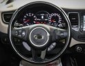 Kia Rondo GATH 2017 - Cần bán xe Kia Rondo GATH sản xuất 2017, màu trắng