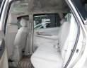 Toyota Innova E 2.0MT 2014 - Cần bán xe Toyota Innova E 2.0MT sản xuất 2014, màu vàng