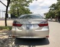 Toyota Camry   2.0E 2015 - Cần bán gấp Toyota Camry 2.0E đời 2015 chính chủ, 885 triệu