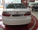 Toyota Camry   2.0E 2018 - Bán xe Toyota Camry 2.0E đời 2018, màu trắng, 960tr