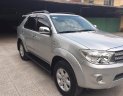 Toyota Fortuner g 2011 - Nhà tôi cần bán xe Fortuner G 2011, máy dầu, màu bạc, xe đi kỹ và giữ gìn