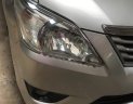 Toyota Innova 2.0E 2012 - Bán Toyota Innova 2.0E 2012, màu bạc