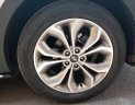 Hyundai Santa Fe 2017 - Cần bán Santafe 2017 bản tự động, full option, chạy xăng màu trắng ít đi
