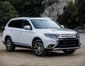 Mitsubishi Outlander 2.0 CVT Premium 2018 - Bán xe Mitsubishi Outlander 2.0 CVT triệu, hỗ trợ vay 85%, tặng phụ kiện Body Kits 15 triệu đồng tại Huế