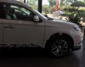 Mitsubishi Stavic 2.4 CVT Premium 2018 - Cần bán Mitsubishi Outlander 2.4 CVT Premium sản xuất năm 2018, màu trắng