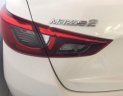 Mazda 2 AT 2016 - Cần bán lại xe Mazda 2 AT 2016, màu trắng