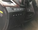 Hyundai Santa Fe 2.4AT 2017 - Cần bán xe Hyundai Santa Fe 2.4AT sản xuất 2017, màu bạc