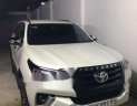 Toyota Fortuner 2017 - Cần bán lại xe Toyota Fortuner đời 2017, màu trắng số tự động 