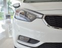 Kia Cerato 2.0 AT 2018 - Bán xe Kia Cerato 2.0 AT đời 2018, hỗ trợ vay trả góp mức tối đa, tặng gói phụ kiện xe giá trị