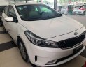 Kia Cerato 1.6 MT 2017 - Bán Kia Cerato 1.6 MT đời 2017, màu trắng  