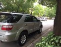 Toyota Fortuner 2011 - Nhà tôi cần bán xe Fortuner G 2011 máy dầu, màu bạc, xe đi kỹ và giữ gìn