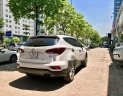 Hyundai Santa Fe   2.2 AT 2017 - Bán ô tô Hyundai Santa Fe 2.2 AT đời 2017, màu trắng, giá tốt
