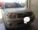 Toyota Fortuner 2010 - Bán ô tô Toyota Fortuner đời 2010, màu bạc, giá tốt