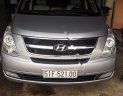 Hyundai Grand Starex 2.5 MT 2015 - Cần bán xe Hyundai Grand Starex 2.5 MT đời 2015, màu bạc, xe nhập còn mới