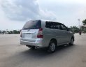 Toyota Innova 2.0E 2013 - Bán Toyota Innova 2.0E đời 2013, màu bạc như mới, giá tốt