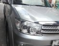 Toyota Fortuner 2009 - Bán Fortuner 2009 2 cầu máy xăng, xe gia đình