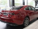 Mazda 6 2.0L Premium 2018 - Cần bán xe Mazda 6 2.0L Premium sản xuất 2018, màu đỏ, giá 899tr