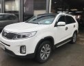 Kia Sorento GATH 2016 - Cần bán gấp Kia Sorento GATH sản xuất năm 2016, màu trắng như mới, giá chỉ 818 triệu