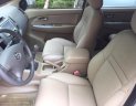 Toyota Fortuner 2011 - Nhà tôi cần bán xe Fortuner G 2011 máy dầu, màu bạc, xe đi kỹ và giữ gìn