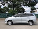 Toyota Innova 2.0E 2013 - Bán Toyota Innova 2.0E đời 2013, màu bạc như mới, giá tốt