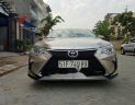 Toyota Camry 2016 - Bán Toyota Camry 2016, màu vàng cát