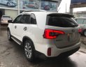 Kia Sorento GATH 2016 - Cần bán gấp Kia Sorento GATH sản xuất năm 2016, màu trắng như mới, giá chỉ 818 triệu