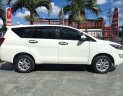 Toyota Innova 2.0 E 2018 - Bán Toyota Innova 2.0 E đời 2018, trả trước 235tr nhận xe, hỗ trợ vay lãi xuất ưu đãi. LH 0907680578 Mr. Toàn