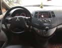 Mitsubishi Grandis 2.4 AT 2006 - Bán Mitsubishi Grandis 2.4 AT đời 2006, màu vàng, giá 375tr