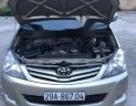 Toyota Innova  2.0G 2009 - Bán Toyota Innova 2.0G đời 2009, màu bạc xe gia đình, giá chỉ 425 triệu