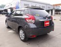 Toyota Yaris 1.3E 2016 - Cần bán gấp Toyota Yaris 1.3E năm sản xuất 2016, màu xám, nhập khẩu nguyên chiếc