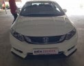 Honda Civic 2.0 2015 - Bán ô tô Honda Civic 2.0 sản xuất năm 2015, màu trắng, xe nhập xe gia đình, giá tốt