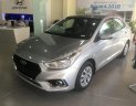 Hyundai Accent 1.4 MT Base 2018 - Bán Hyundai Accent 1.4 MT Base đời 2018, màu bạc, giá 425tr